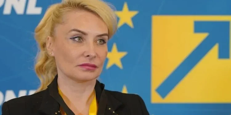 Prima reacție a Guvernului în scandalul avocatei Adriana Georgescu, membră PNL, prinsă în flagrant când lua mită!