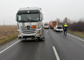 VIDEO FOTO UPDATE Accident devastator pe DN6 (E70)! Cel puțin șase persoane au murit: Impact devastator între un microbuz, un tir și o autocisternă