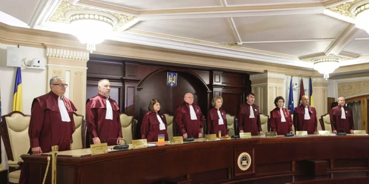 CCR motivează decizia privind pensiile magistraților. Legea, pe repede înainte spre promulgare pentru ca Bolojan să aibă cu ce merge la întâlnirea cu șefa CE-SURSE