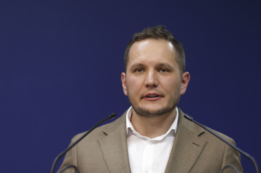 Capitala sub cod roșu: Prefectul cere bucureștenilor să renunțe la deplasările cu mașina
