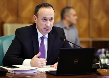 Adrian Câciu, avertisment pentru Ilie Bolojan înaintea ședinței coaliției: 'Dacă nu relansează economia ne despărțim de el'
