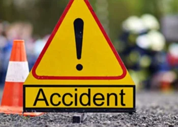 FOTO Tragedie pe o șosea din Brăila: Părinții au murit, copila lor de șapte ani și încă un bărbat au fost răniți