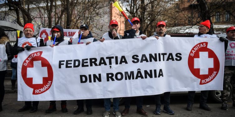 Blocaje în spitale: Federația SANITAS pregătește proteste masive împotriva măsurilor lui Ilie Bolojan