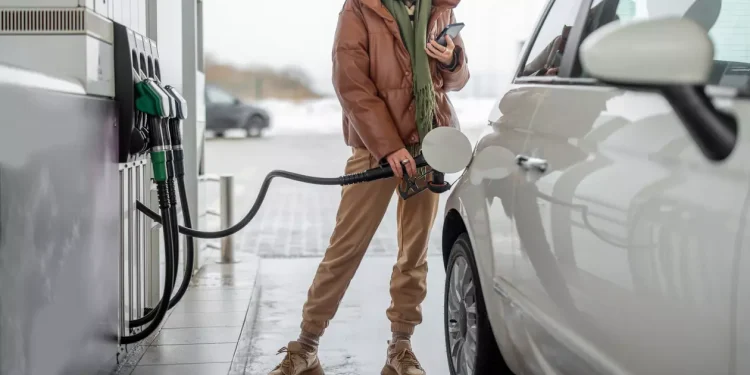 Prețurile carburanților au explodat în această dimineață în România: motorina a trecut de 9 lei pe litru