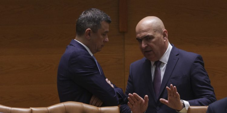 Scandalul evacuărilor din Orientul Mijlociu tensionează coaliția: Grindeanu vrea control asupra MAE, Bolojan refuză (surse)