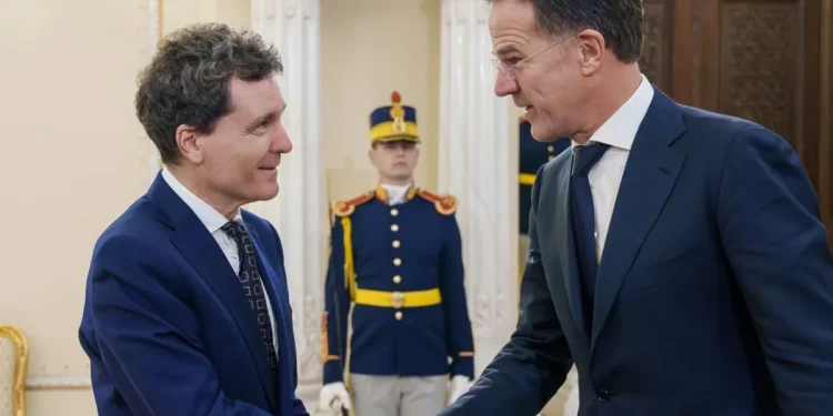 Nicușor Dan discută cu conducerea NATO după amenințările Iranului asupra țǎrii noastre