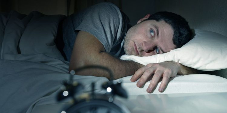 Românii sub stres: cum afectează lipsa somnului sănătatea