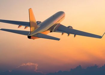Elevii români blocați în Dubai s-au întors acasă în siguranță