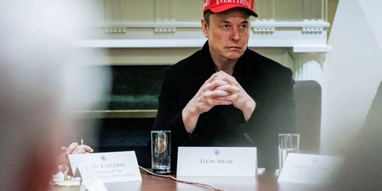 Șase români, printre cei mai bogați oameni de pe planetă. Elon Musk este pe primul loc. Averea i-a crescut spectaculos într-un singur an