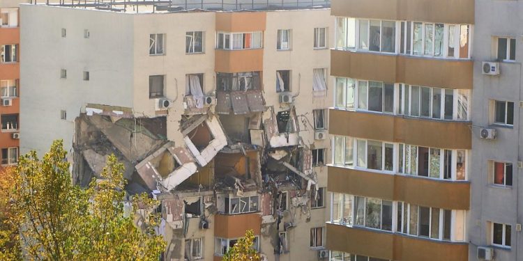 Impas total pentru blocul afectat din Rahova: licitațiile au eșuat, locatarii așteaptă decizia finală