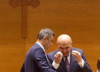 Scandal total în Parlament-Sorin Grindeanu bate cu pumnul în masă: „Mergem până la capăt! Nu cedăm șantajului!”