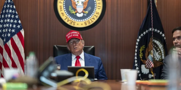 Donald Trump: „Astăzi Iranul o să fie lovit foarte tare!”