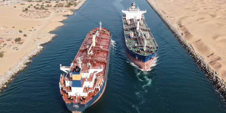 Tensiuni majore în Orientul Mijlociu: Iranul blochează Strâmtoarea Ormuz și avertizează asupra unor „măsuri drastice” împotriva traficului naval