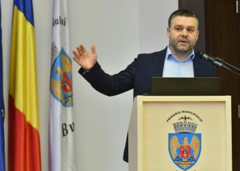 Ciprian Ciucu iese pe teren și amenință: „Dați amenzi la agenții și ministere”