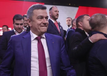 Criză politică majoră: Bolojan pierde majoritatea după decizia PSD