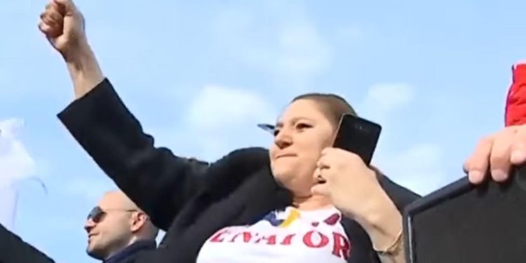 Șoșoacă, mesaj direct pentru Ilie Bolojan și negocieri politice: „Opriți telefoanele”
