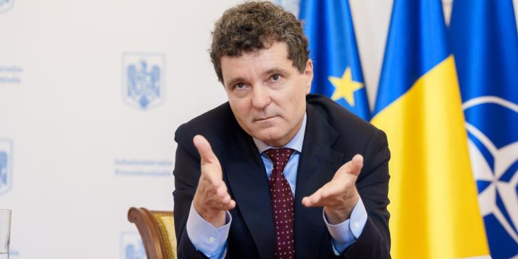 Criza carburanților în România: Nicușor Dan calmează, autoritățile anticipează scenarii dificile